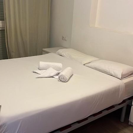 Bonito Apartamento Cerca Del Puerto มาลากา ภายนอก รูปภาพ